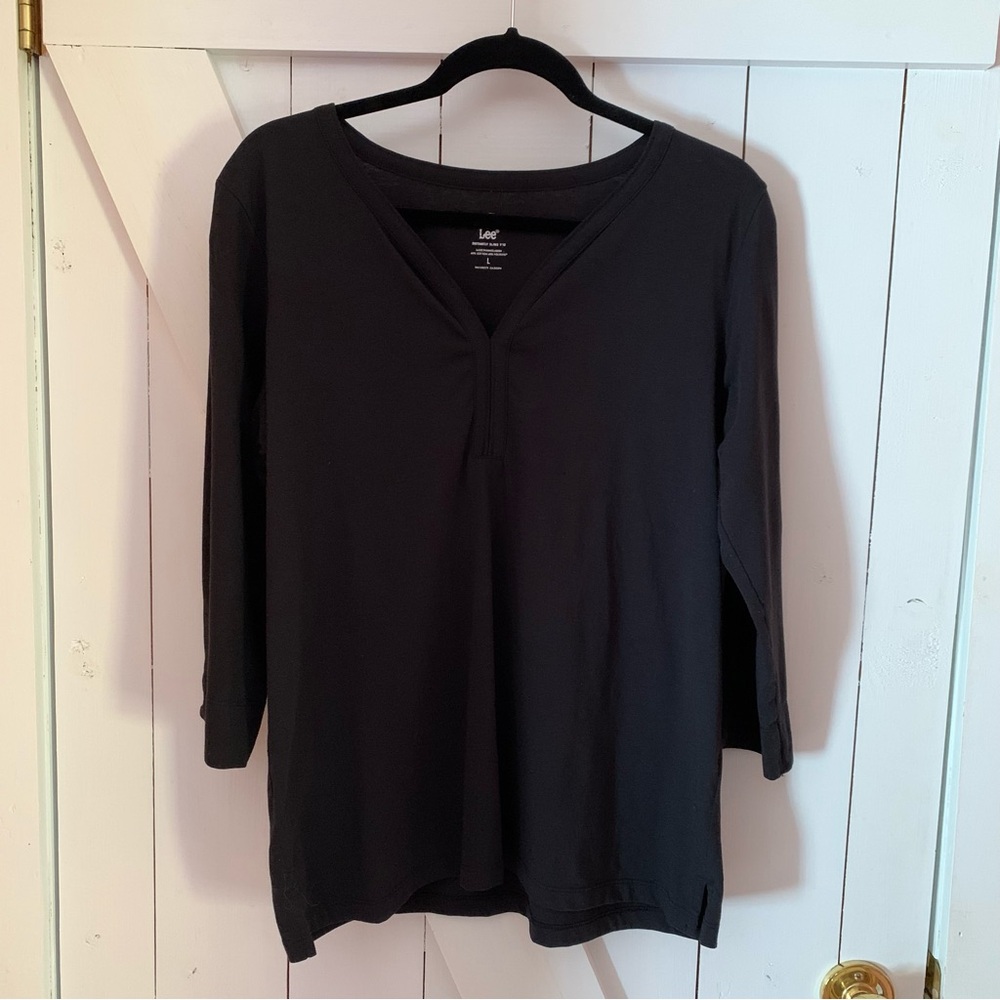 Black V-Neck T-Shirt Blouse 3/4 Sleeves Slimming